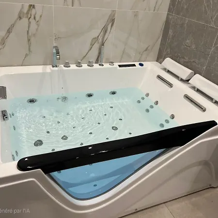 Spacious And Modern Loft With Balneo Space *