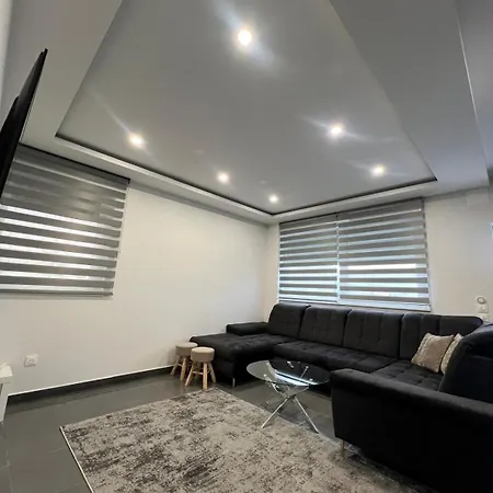 Lägenhet Spacious And Modern Loft With Balneo Space